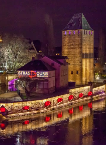Les Ponts Couverts illuminés durant Strasbourg Mon Amour