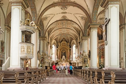 Visite guidée à l'intérieur de la Basilique de Thierenbach © Grégory Tachet